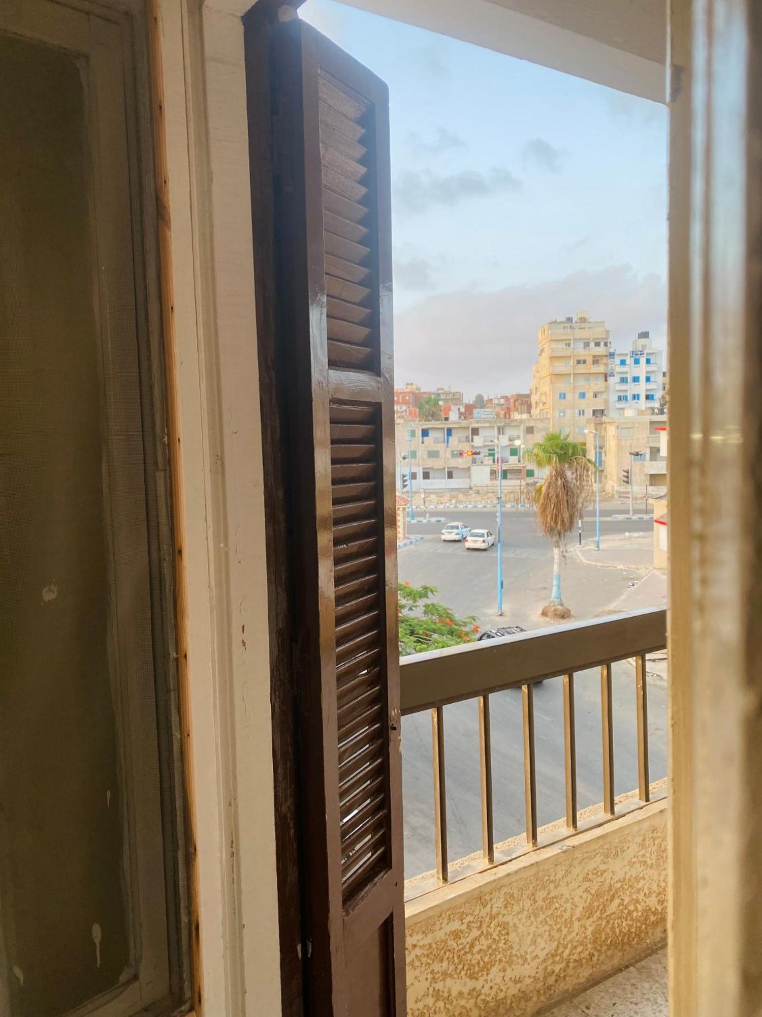 الساحل بجوار السينما السلام والسيرك العالمي وفندق السلام Apartment *