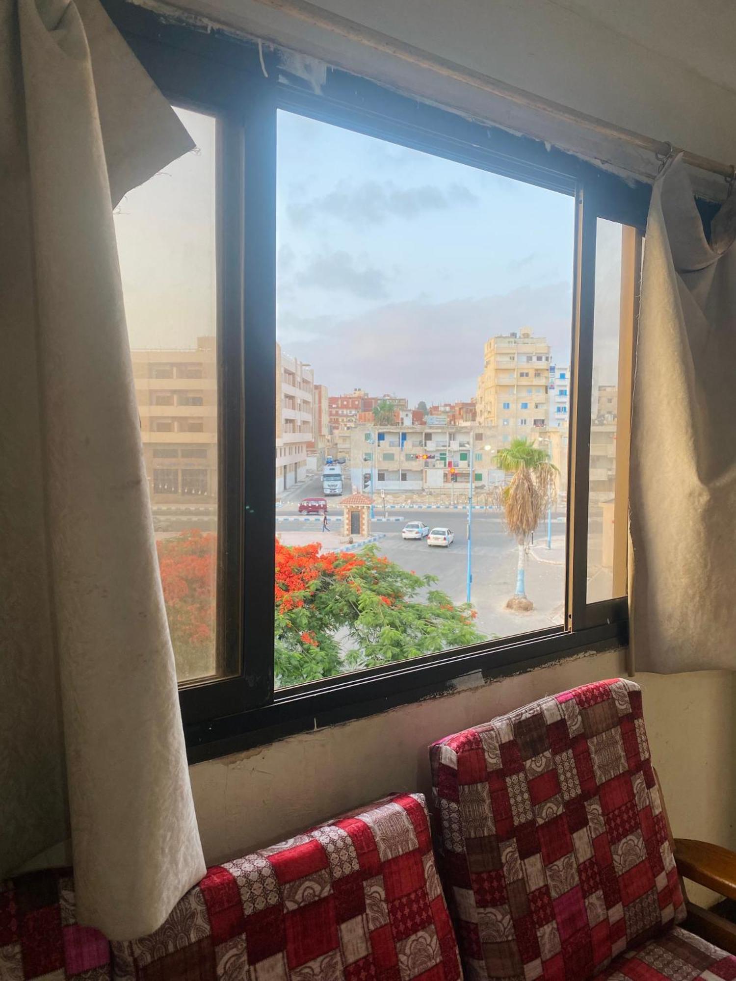 الساحل بجوار السينما السلام والسيرك العالمي وفندق السلام Apartment *